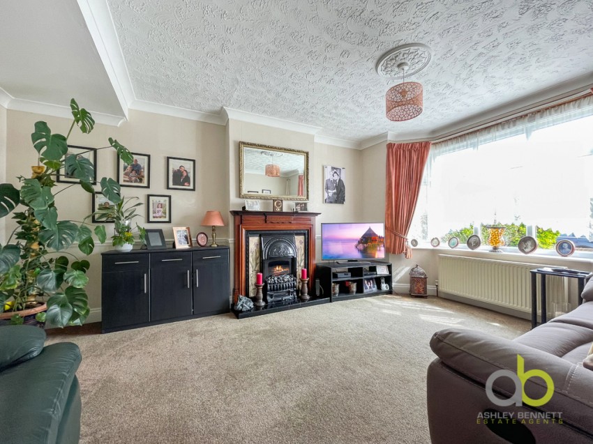Images for Ward Avenue, Grays, RM17 5RE
