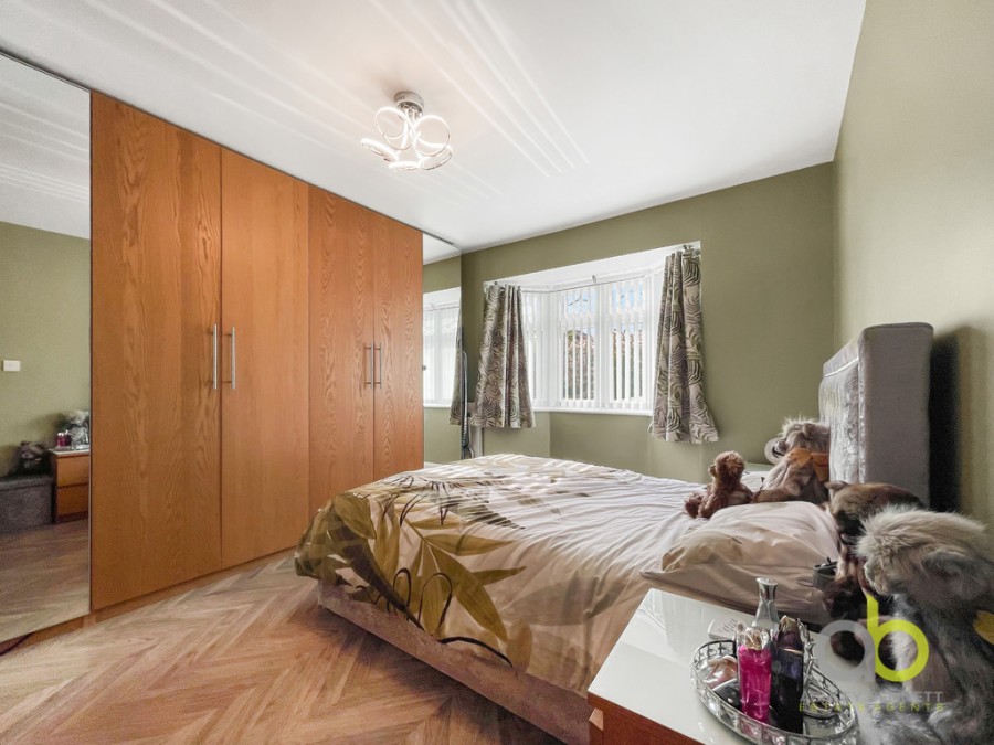 Images for Chestnut Avenue, North Grays, RM16 2UJ