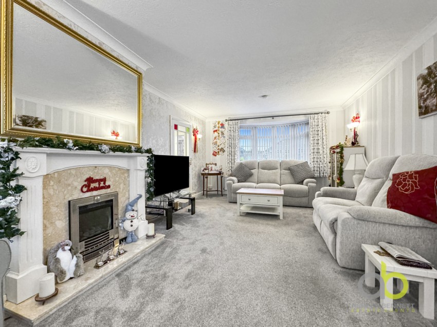 Images for Woodward Close, Grays, RM17 5RP