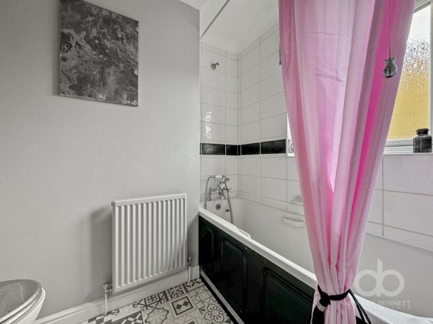 Images for Welling Road, Orsett, RM16 3DW