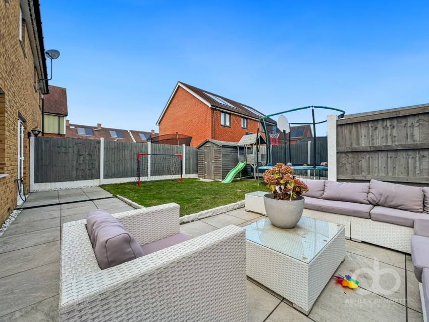 Images for Sawcotts Way, Grays, RM16 2DG